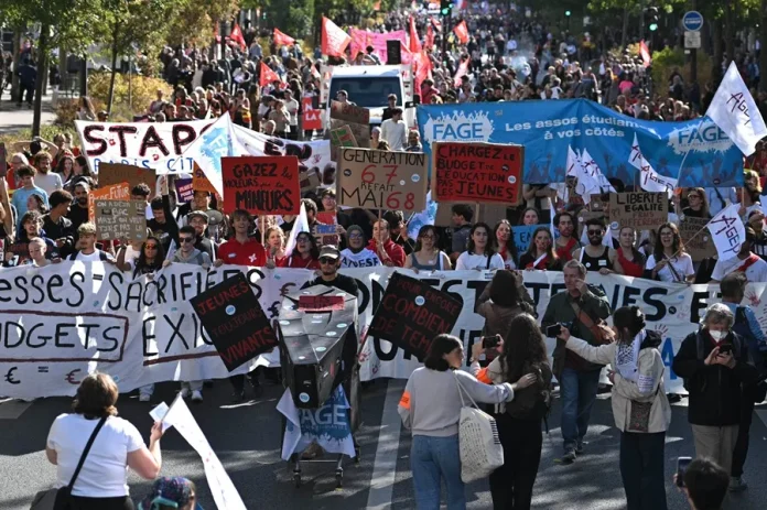MARCHAS-ESTUDIANTES-PARIS-3